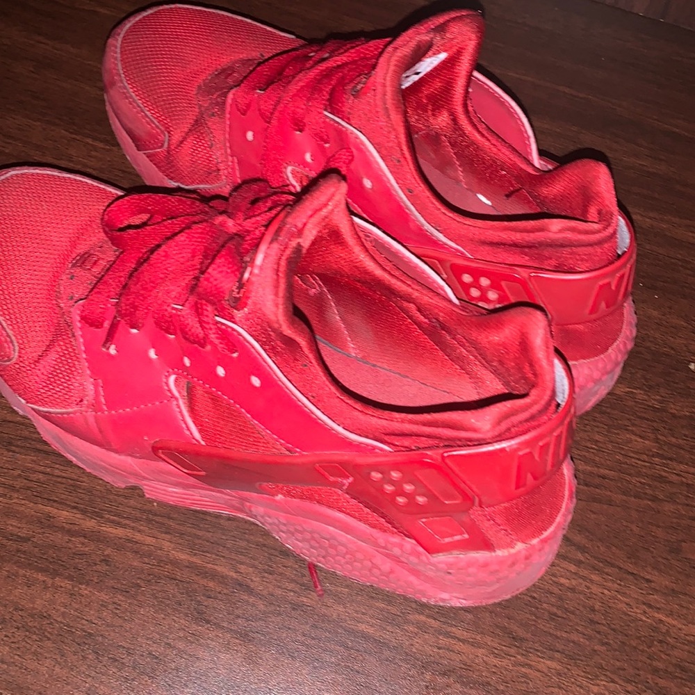 Nike all red huraches